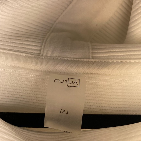 Aurum Legend Top - Picture 10 of 11